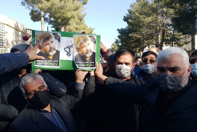 پیکر جانباز حاج محمد بایزیدی در تربت‌حیدریه تشییع شد