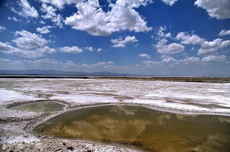 خشکسالی، دریاچه نمک قم را به معضلی زیست محیطی تبدیل می‌کند