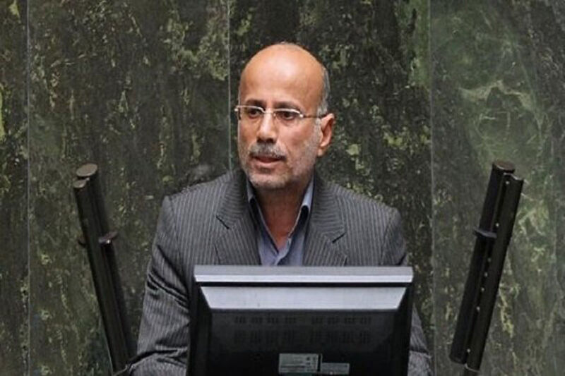 دولت در همسانسازی حقوق بازنشستگان و رتبهبندی معلمان اقدام عاجل انجام دهد