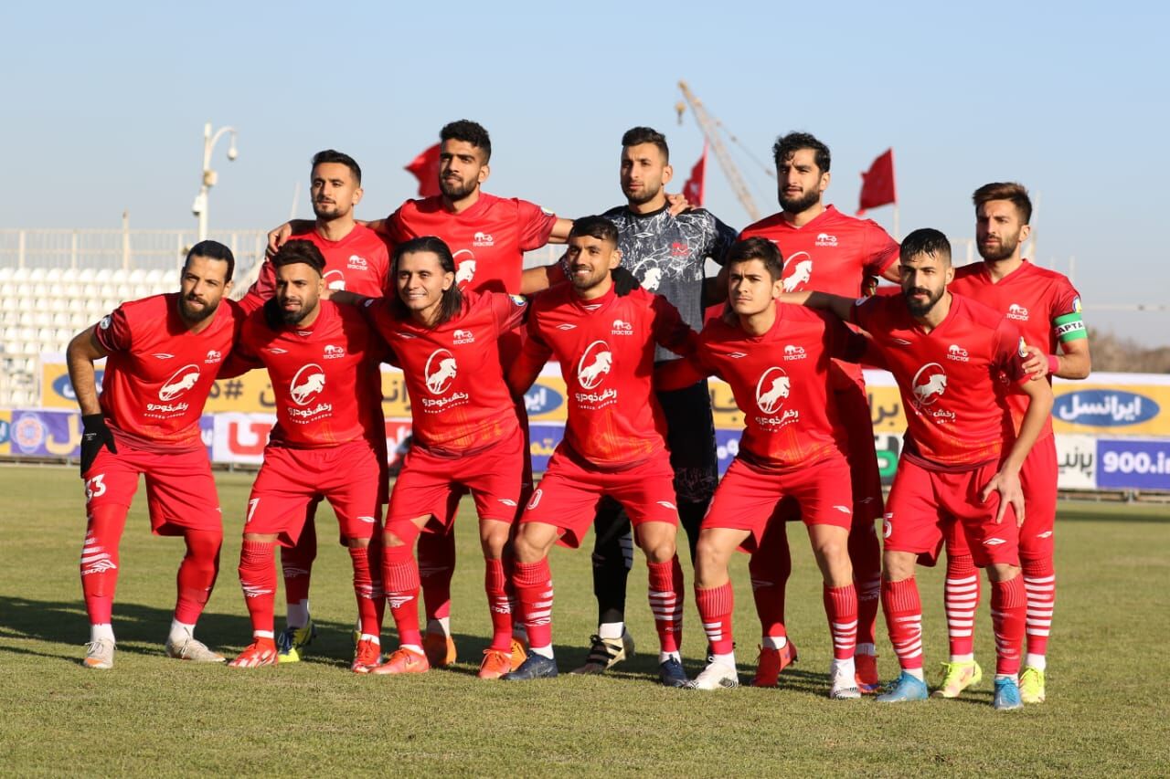 تساوی بدون گل تراکتوریها مقابل گل گهر