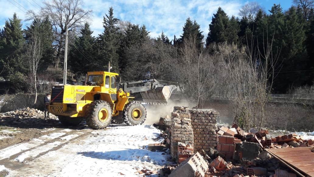 ۵۲ سازه غیرمجاز در منطقه پارادایز گرگان تخریب شد ۵۲ سازه غیرمجاز در منطقه پارادایز گرگان تخریب شد