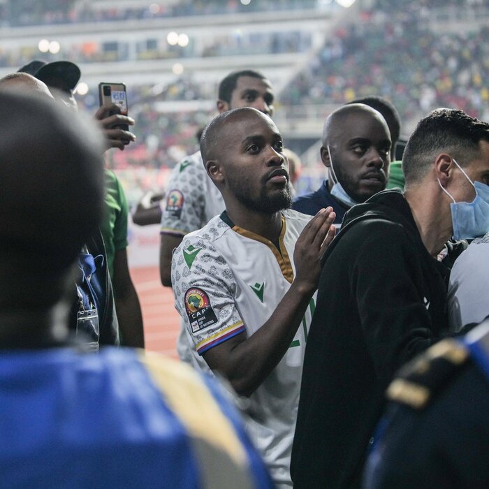 روایت تکاندهنده از سفیری که لباس دروازهبانی پوشید / فریاد، زیر خط فقر 7