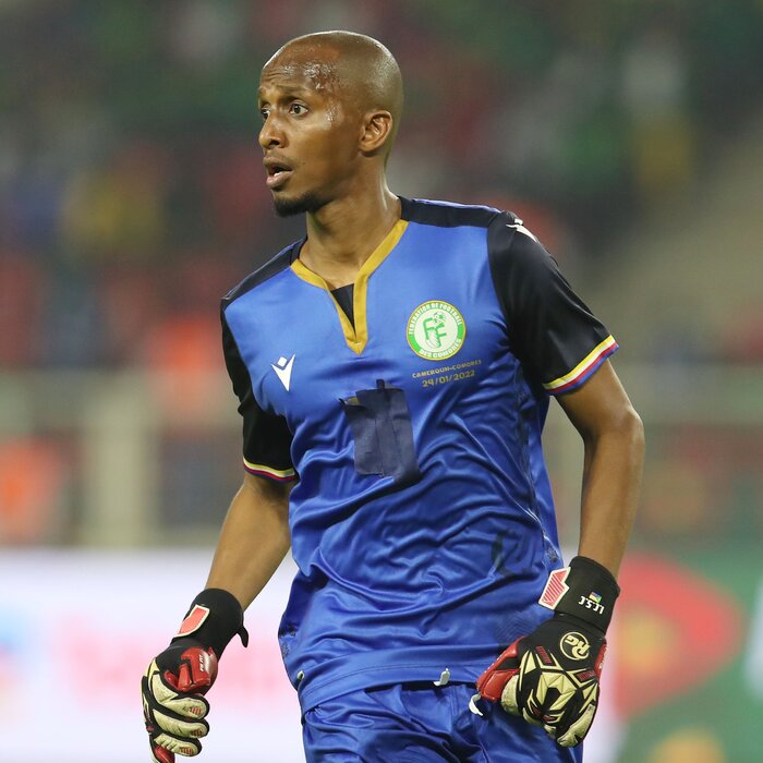 روایت تکاندهنده از سفیری که لباس دروازهبانی پوشید / فریاد، زیر خط فقر 6