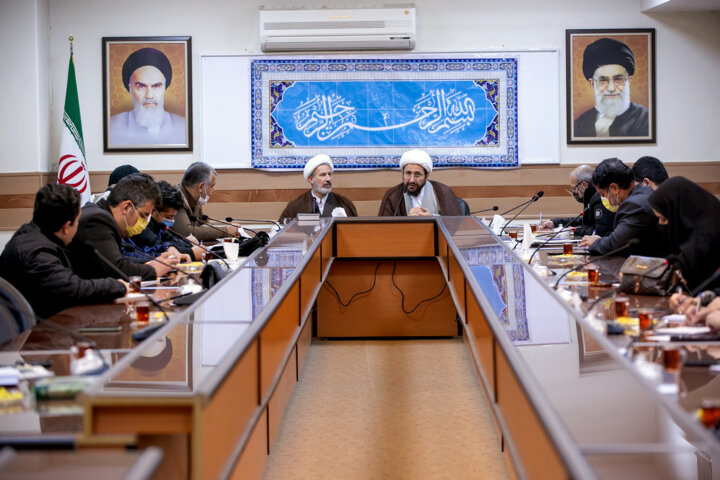 مرکز پیشگامان مهر برای تحکیم بنیان خانواده در کرمانشاه تلاش میکند