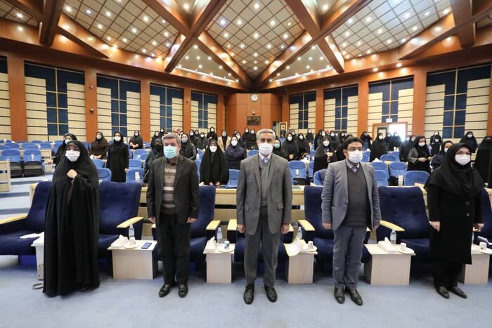 استاندار همدان: از ظرفیت بانوان نخبه برای توسعه استان استفاده میشود