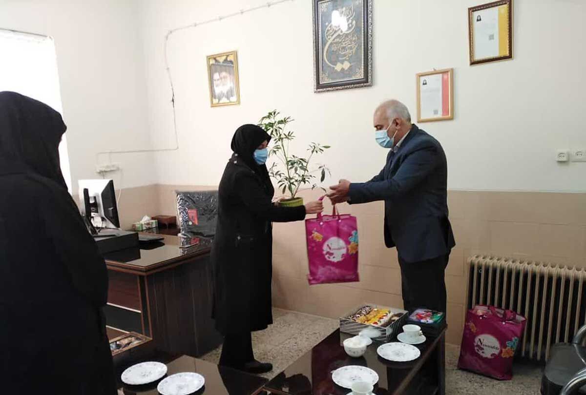 مادران نقش موثری در سلامت روح و روان خانواده دارند مادران نقش موثری در سلامت روح و روان خانواده دارند