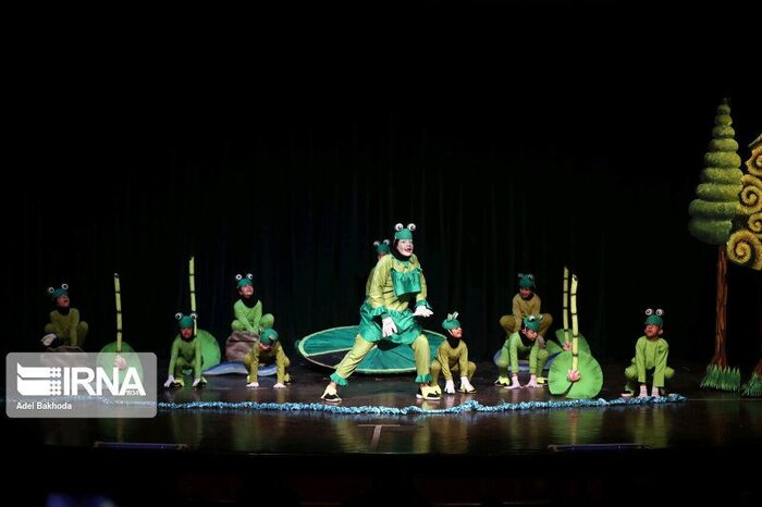 ردپای سالاری، نصیریان، زنجانپور و رحمانیان در تئاتر هفته