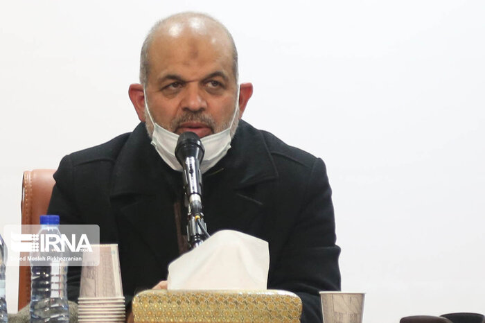 سفر وزیر کشور به کردستان و قول تجهیز شهرداریها و راهداریها به ماشینآلات جدید