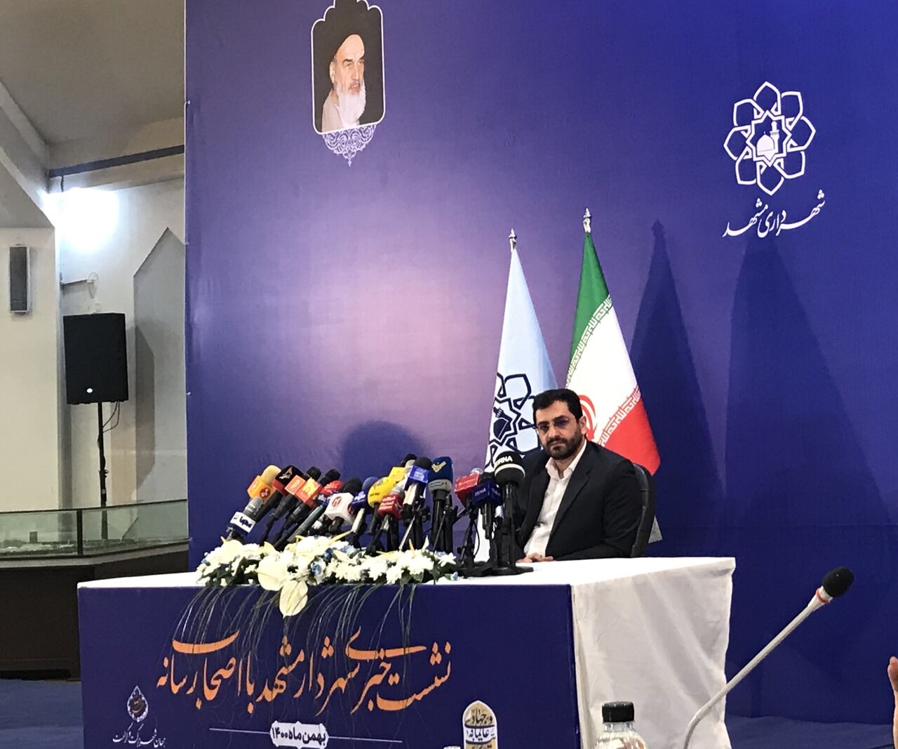 شهردار مشهد:برخی سازمانهای شهرداری باید درآمدزا شوند