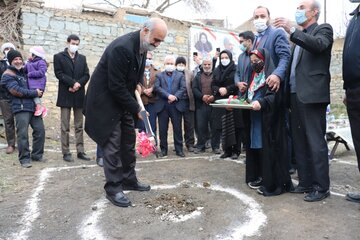 عملیات احداث کتابخانه عمومی در روستای اشترمل تویسرکان آغاز شد