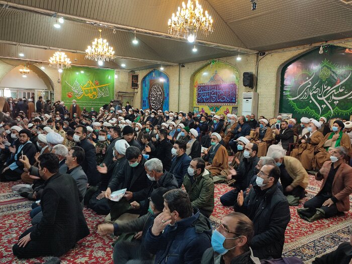 پیکر آیتالله حسین گرایلی در حرم مطهر حضرت امام رضا (ع) تشییع شد