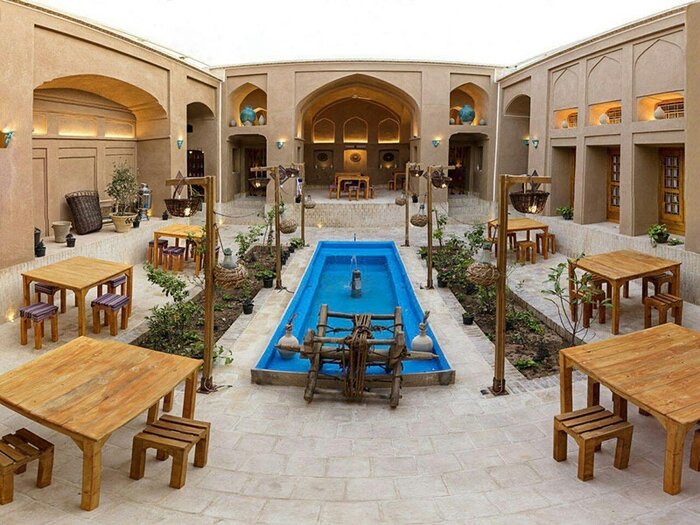 کرمانِ ۴ فصل با ۸ اثرِ جهانی چشم یاری از سفر دولت دارد