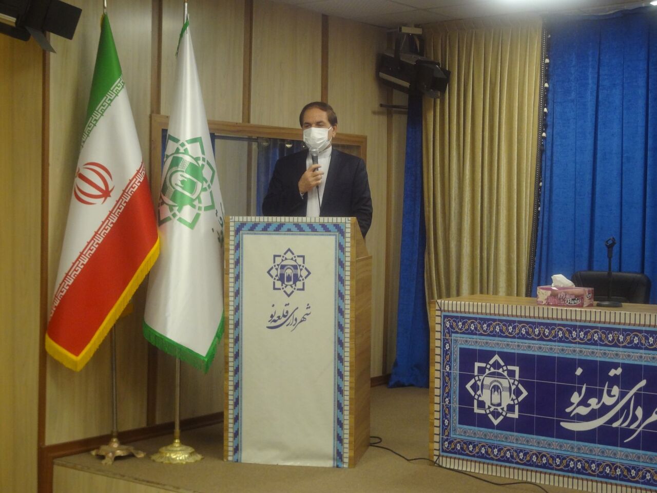 بیتوجهی به مشکل ترافیک قلعه نو آن را به بحرانی جدی تبدیل میکند بیتوجهی به مشکل ترافیک قلعه نو آن را به بحرانی جدی تبدیل میکند