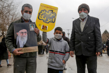 راهپیمایی نمازگزاران بجنوردی در حمایت از مردم یمن