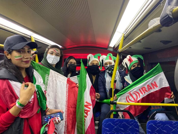 سلام بر آزادی، وداع با درهای بسته