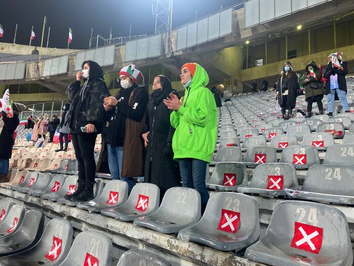 سلام بر آزادی، وداع با درهای بسته