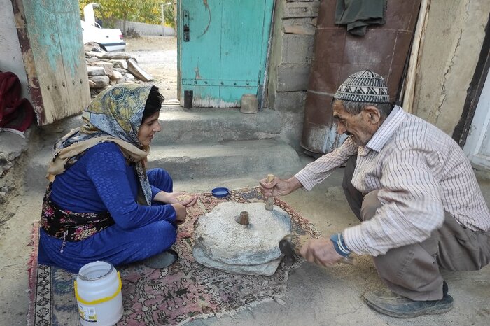 دستار؛ حاصل نبرد سنگ و تیشه