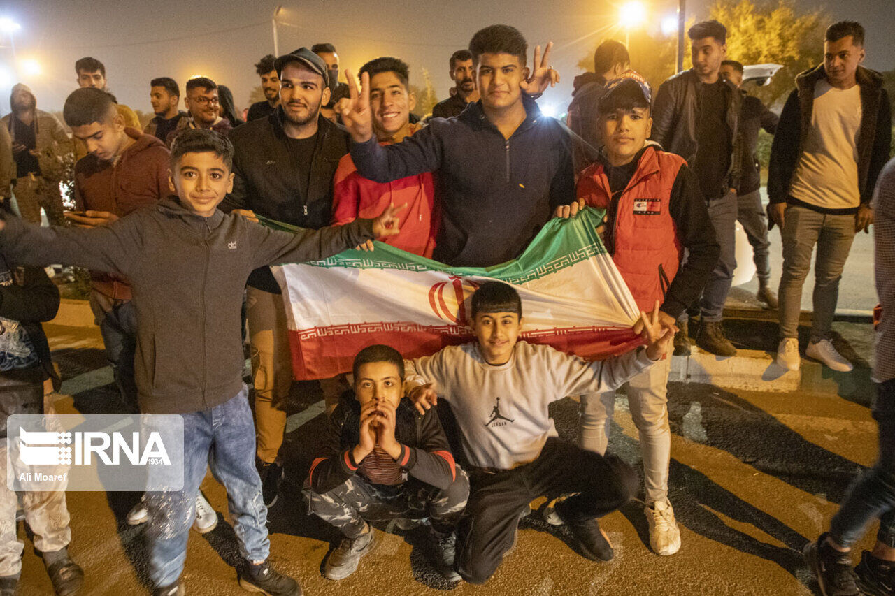 فیلم - شادی مردم اهواز پس از صعود تیم ملی فوتبال به جام جهانی 