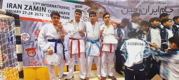 کاراته‌کاهای قمی در جام بین المللی ایران‌ زمین ۵ مدال کسب کردند