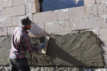 بازسازی واحدهای مسکونی مناطق زلزله زده اندیکا
