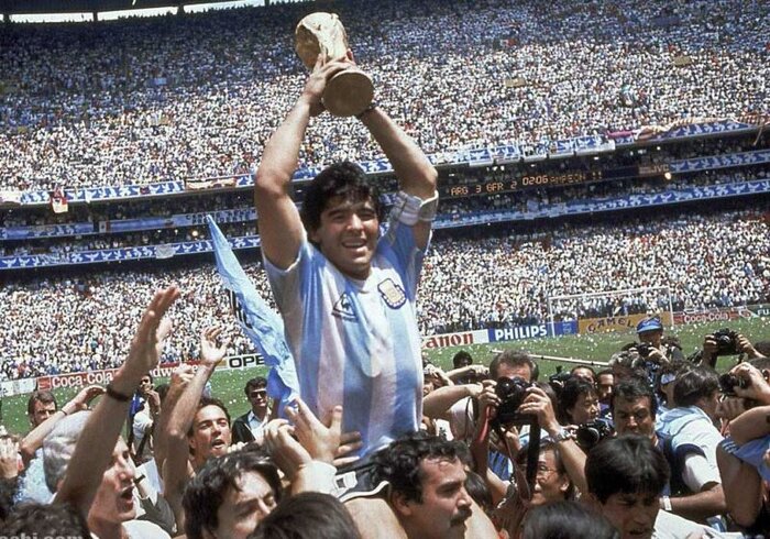 چهرههایی که چراغ صحنه را روشن میکنند؛ از نوید محمدزاده تا داریوش مهرجویی 13