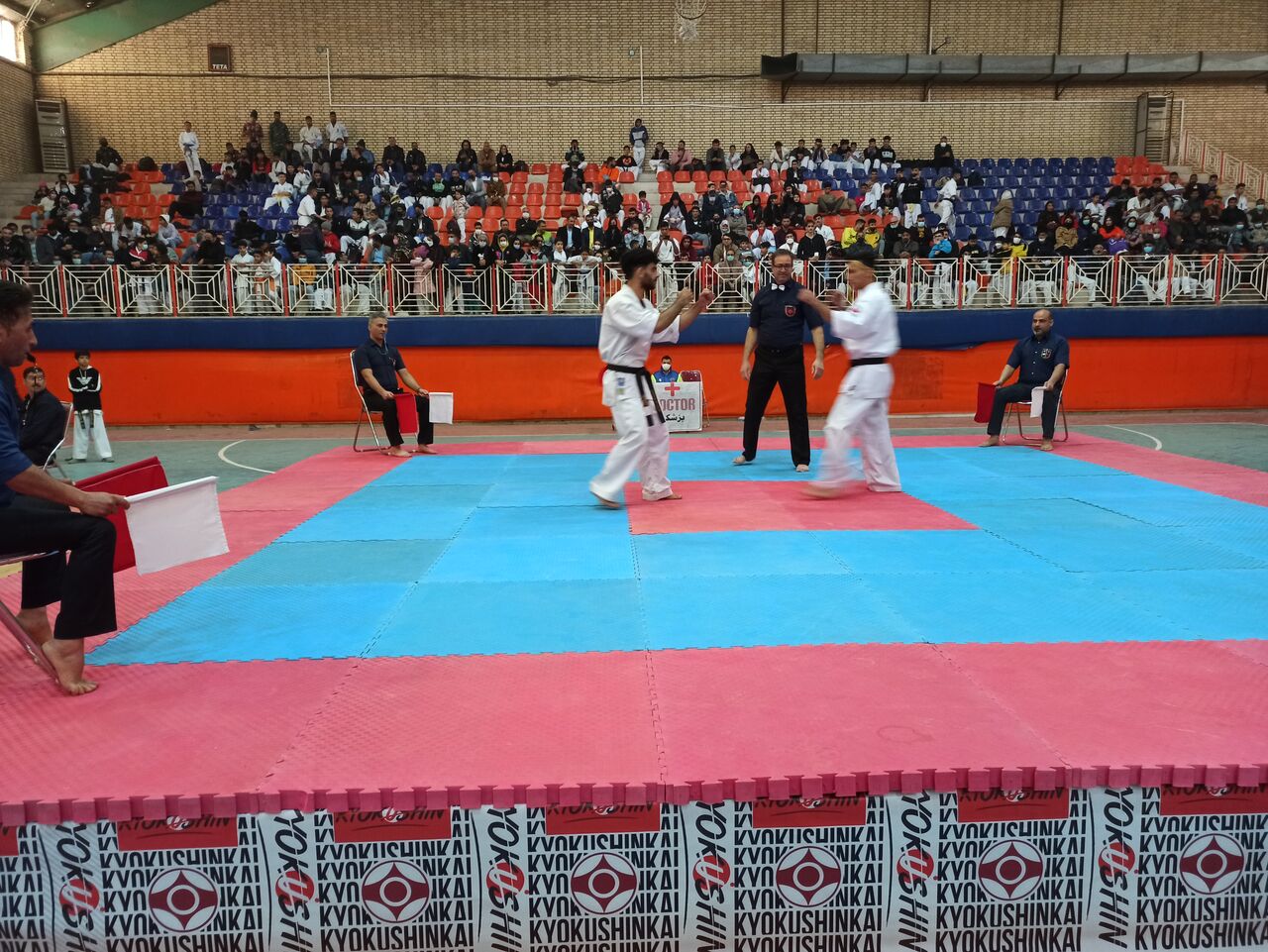 منطقه آزاد اروند قهرمان مسابقات کاراته کشور شد