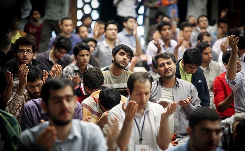 برگزاری آیین اعتکاف در پنج شهر ایلام  برگزاری آیین اعتکاف در پنج شهر ایلام