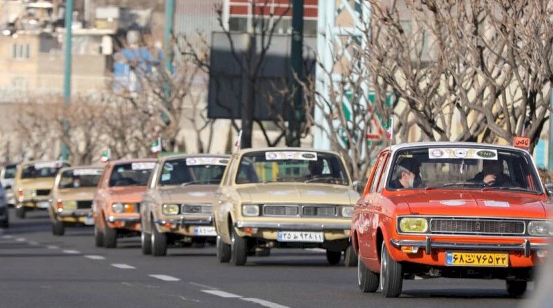 پیکانها در خیابانهای پایتخت رژه رفتند پیکانها در خیابانهای پایتخت رژه رفتند