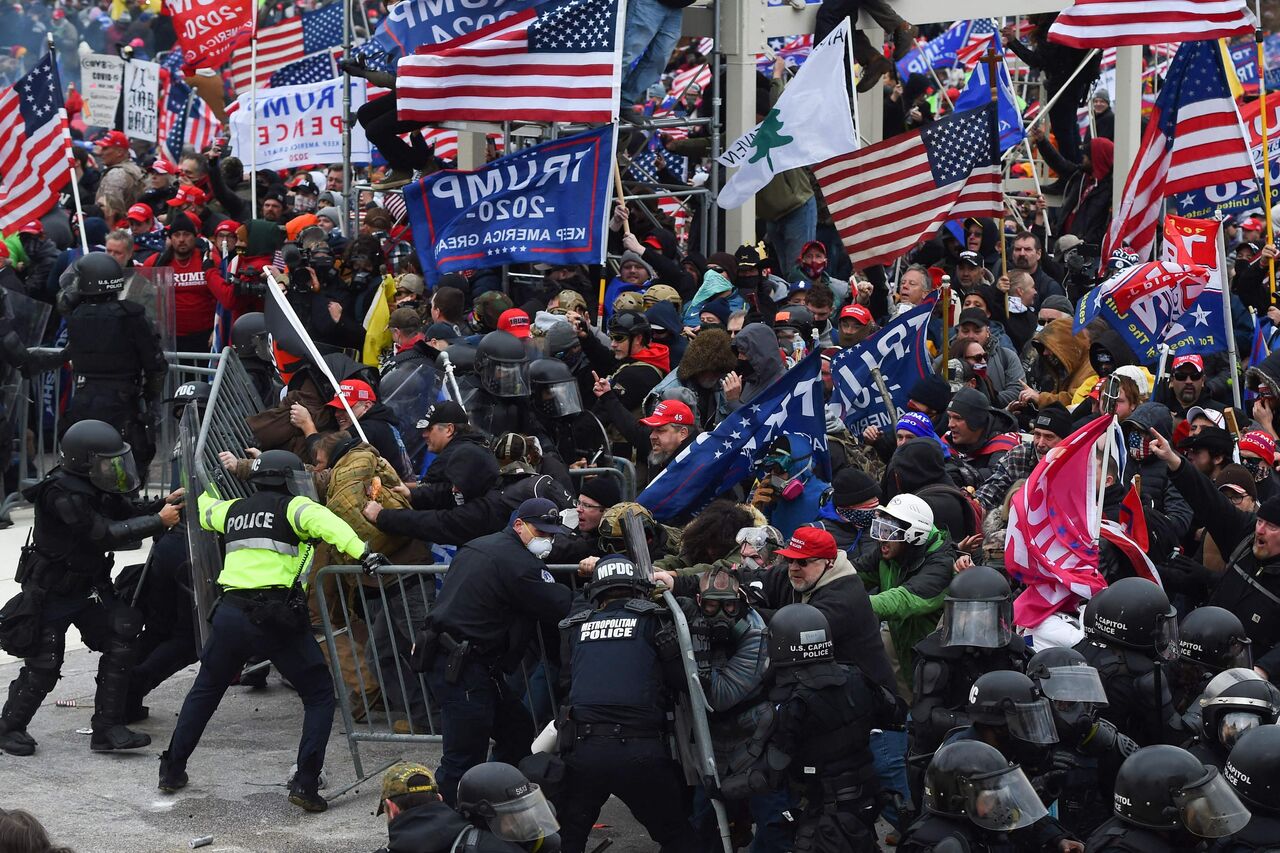 گسترش افراطگرایی و افول آمریکا