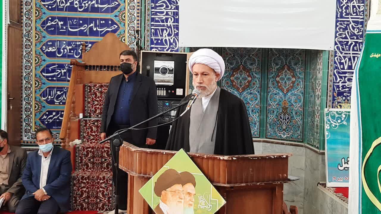 نماینده ولی فقیه در فارس: مدیریت بحران، حرکت جهادی و عمل گرا می طلبد     نماینده ولی فقیه در فارس: مدیریت بحران، حرکت جهادی و عمل گرا می طلبد