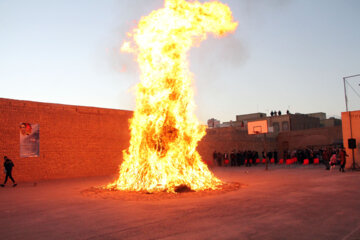 آیین سنتی جشن سده زرتشتیان در یزد