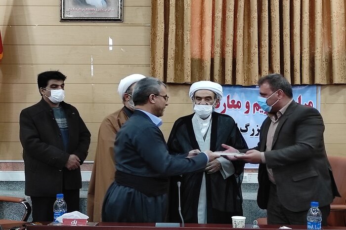 دشمن از هر فرصتی برای نفوذ بهرهبرداری میکند