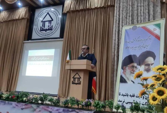 شوراها برای شهرداریهای گلستان ایجاد درآمد کنند