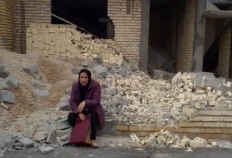 پاسخ راه و شهرسازی گناوه به انتشار یک فیلم در فضای مجازی پاسخ راه و شهرسازی گناوه به انتشار یک فیلم در فضای مجازی