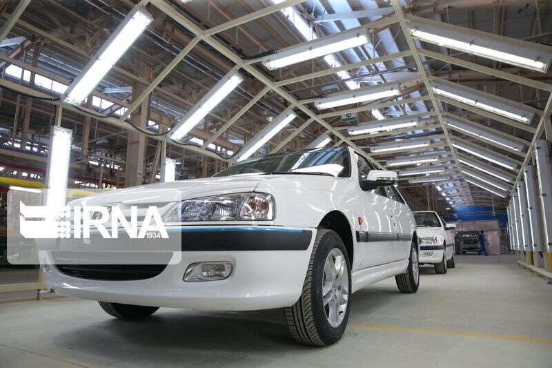 Iranian auto giants' production up by 4%