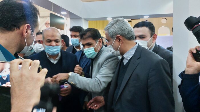 وزیر کشور از غرفه «شهر جهانی ملایر» در نمایشگاه بینالمللی گردشگری بازدید کرد