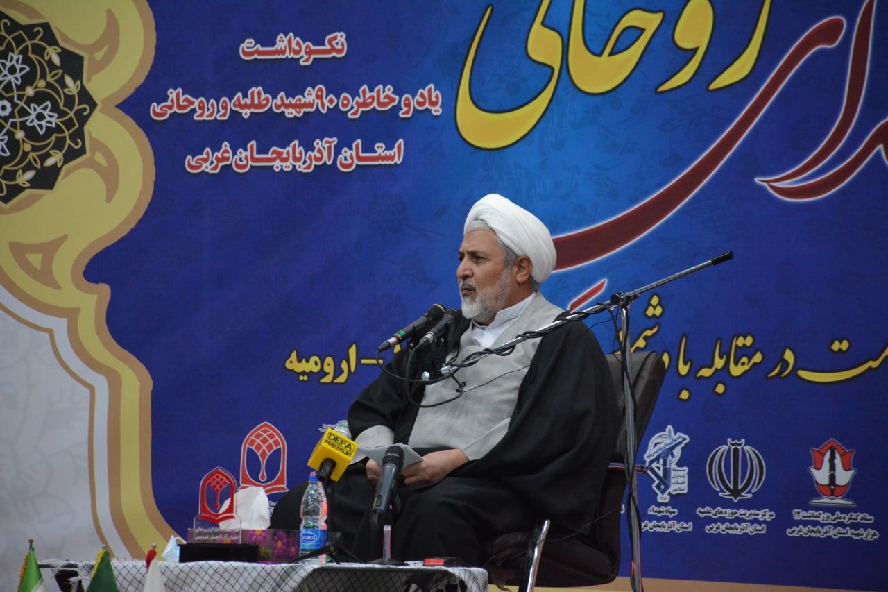 انقلاب اسلامی زلزله سیاسی در دنیای استکبار بود