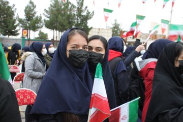 نواختن زنگ انقلاب در سمنان