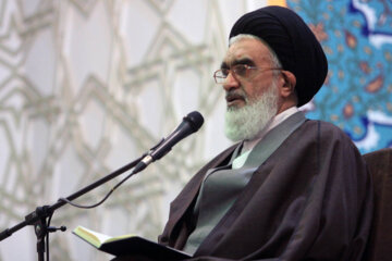 آیت الله سعیدی: دشمن جنگ جهانی رسانه‌ای علیه ایران به راه انداخته است