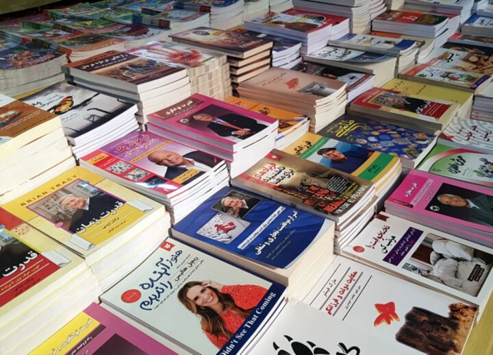 حمایت از کتابفروشیهای شهرهای محروم و بازگشت ثبات به بازار کاغذ