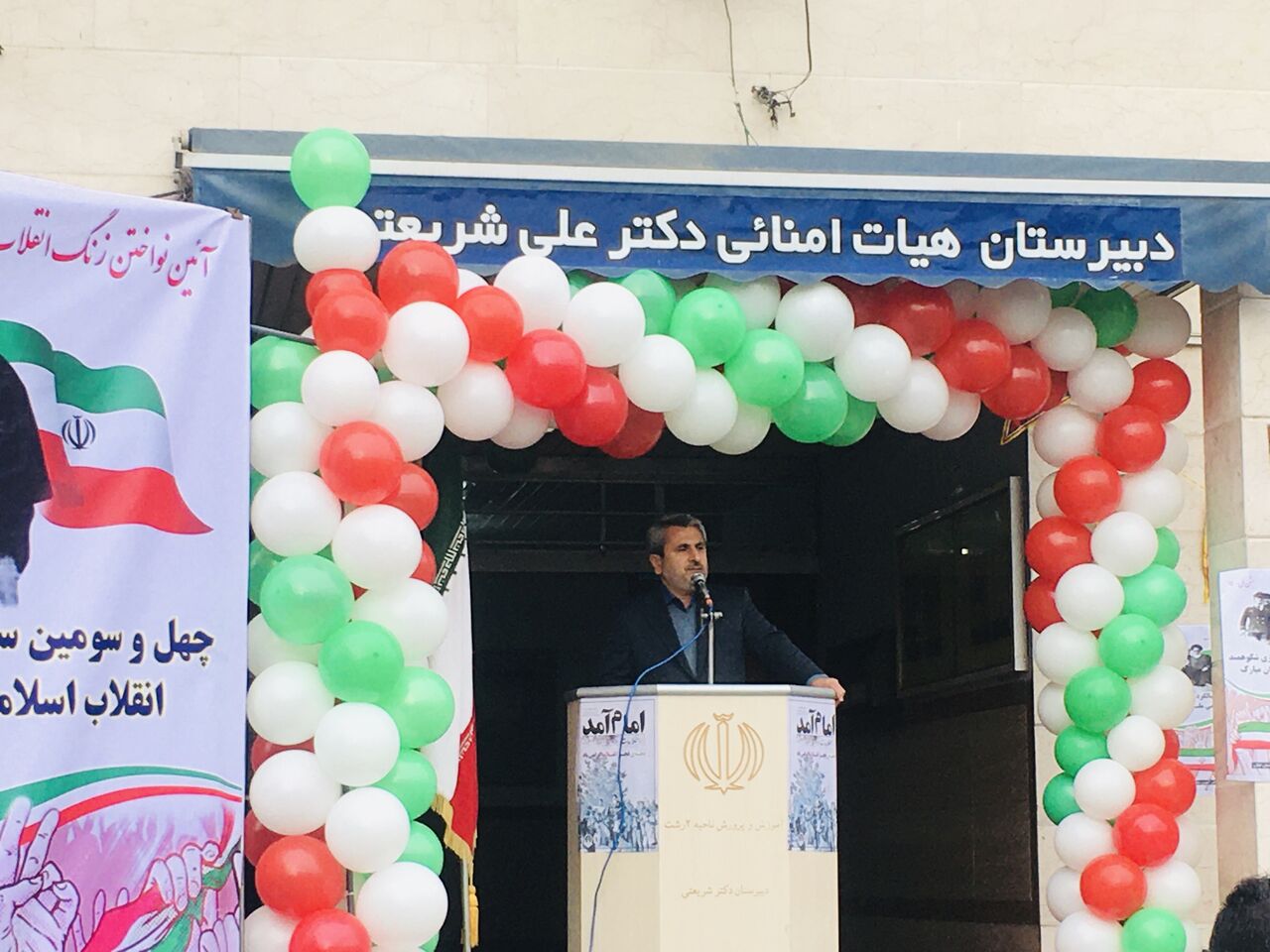 راهی را که امام خمینی(ره) ترسیم کرد توقف‌ناپذیر است