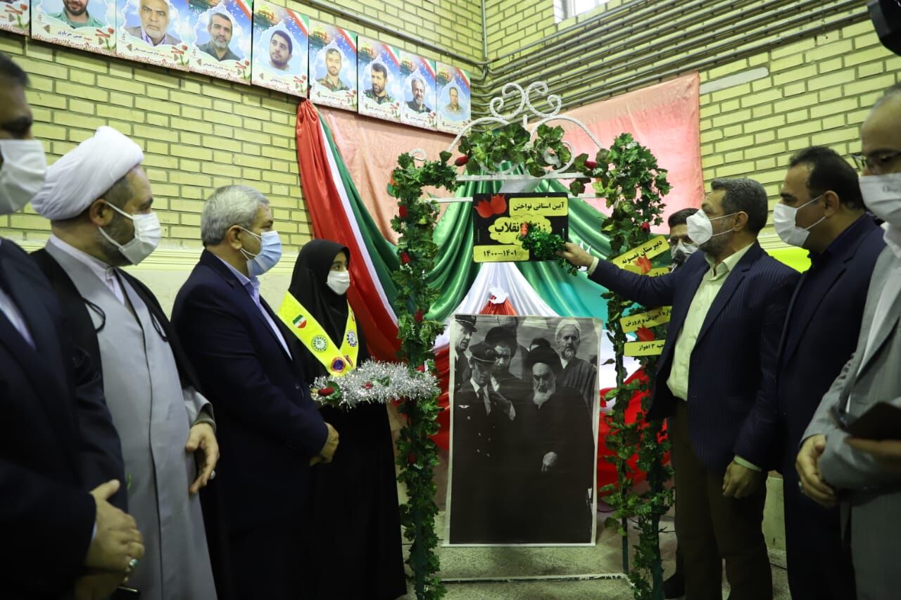 زنگ انقلاب در ۴۰ منطقه آموزشی خوزستان نواخته شد