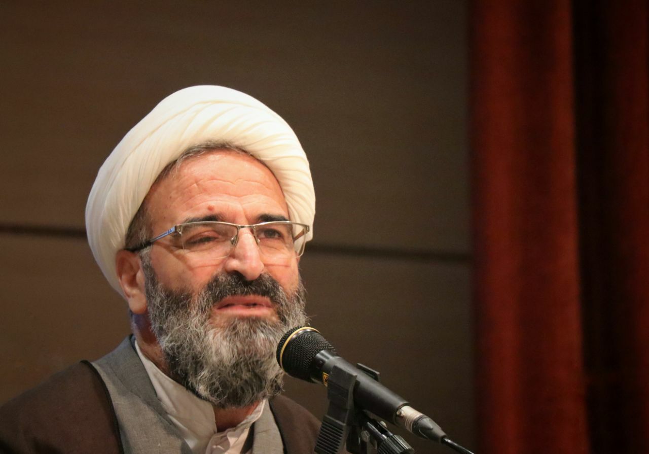 نماینده ولی فقیه در استان سمنان: رویکرد برنامه هفته دولت امسال اعتمادسازی باشد