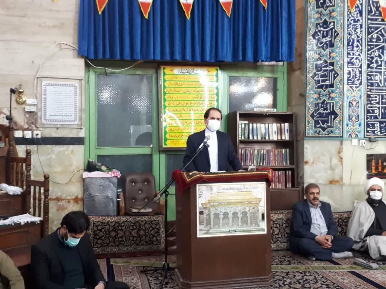 نماینده ورامین:برخی افراد مسابقه قدرت و ثروت در کشور به راه انداخته اند
