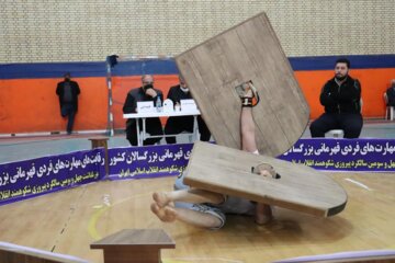 مسابقات قهرمانی زورخانه‌ای - آبادان