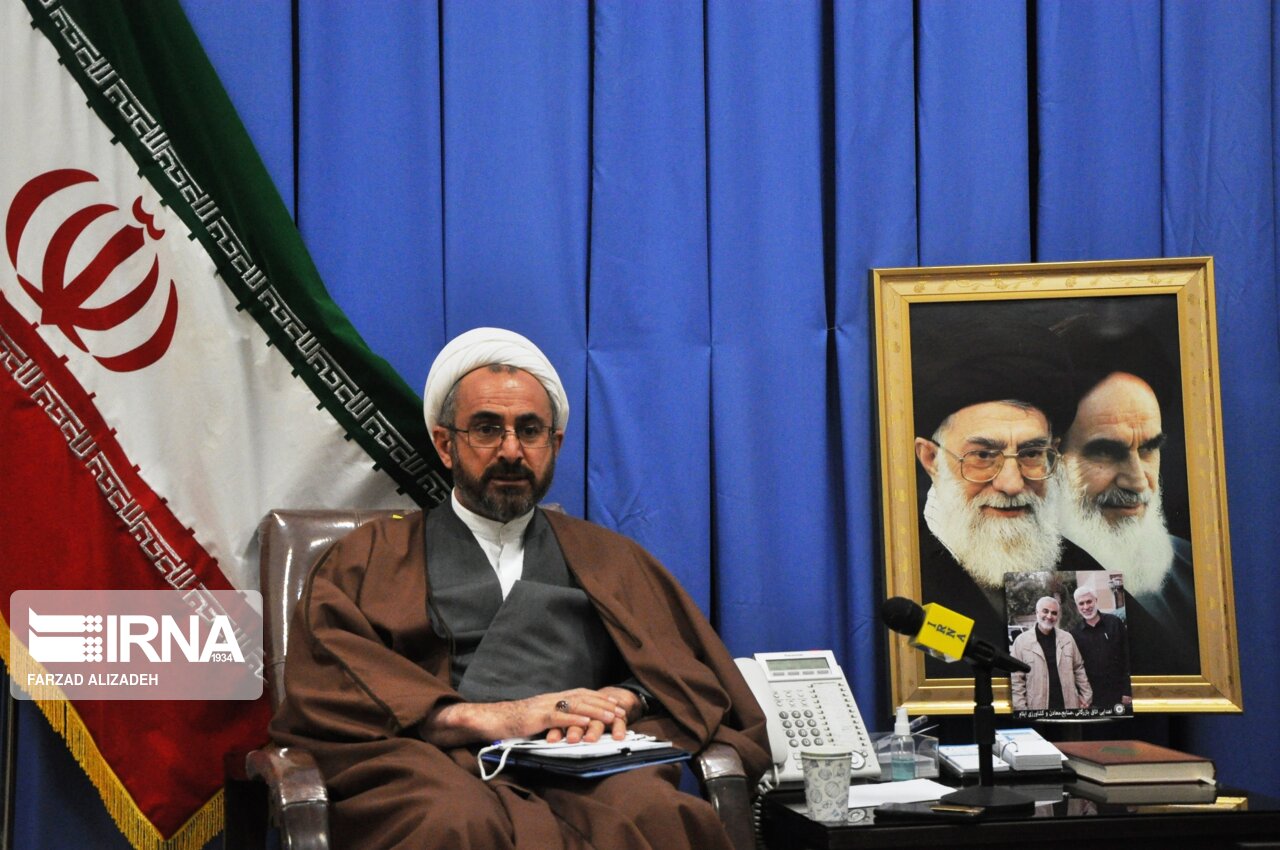 امام جمعه ایلام: عادل آذر جزو ۱۰۰ دانشمند برتر جهان اسلام بود 