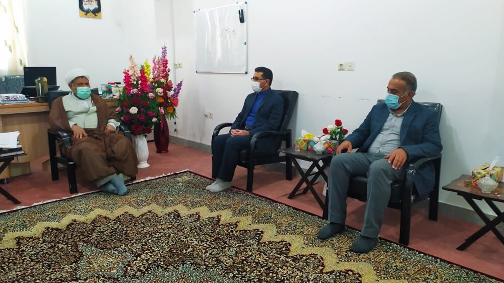 امام جمعه جیرفت: اقدام ضابطان تعزیرات، زندگی مردم را دچار اخلال نکند 