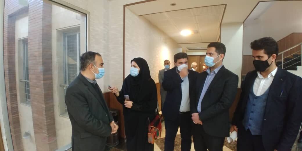 حدود ۴۰ درصد ماشین آلات صنایع کشور نیازمند بازسازی هستند