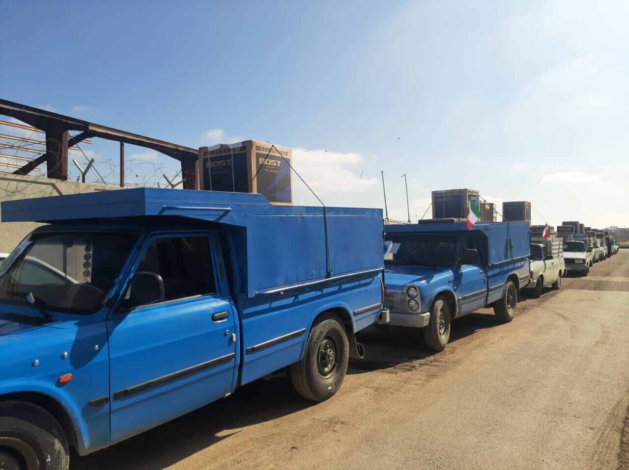 ۴۲ سری جهیزیه به نوعروسان نیازمند روانسری اهدا شد ۴۲ سری جهیزیه به نوعروسان نیازمند روانسری اهدا شد