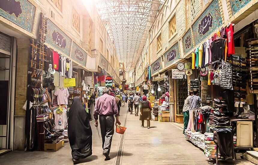 امام‌جمعه: بازاریان یزد در صف مقدم حرکت‌های مردمی برضد طاغوت بودند